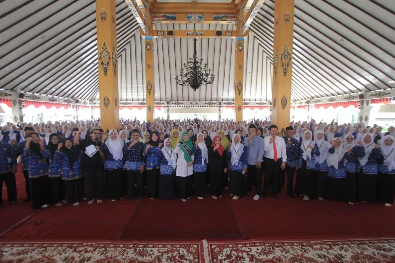 Kabar PAUD - Keprihatinan Media Nasional terhadap Kesejahteraan Guru PAUD, Sinergi Media dan Pemerintah Wujudkan PAUD Berkualitas Minim 