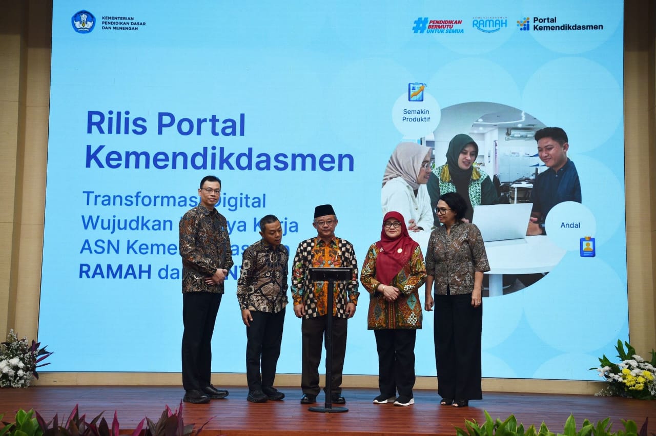 Kabar PAUD - Terobosan Layanan Kemendikdasmen, Bangun Budaya Ramah dan Santun 14 Aplikasi Kepegawaian Disatukan Menjadi Portal Versi Alfa