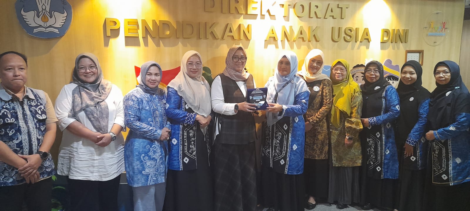 Kabar PAUD - Satu Tahun Direktorat PAUD Kawal PHTC Presiden Prabowo Hadirkan Transformasi Pendidikan di Satuan PAUD Lebih Bermutu, Berkeadilan dan Setara