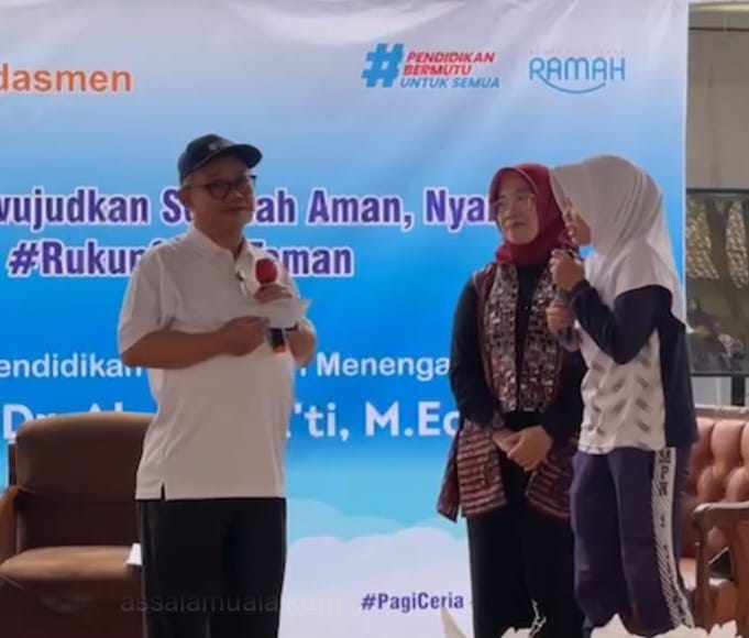 Kabar PAUD - Tunaikan Arahan Presiden Prabowo, Mendikdasmen Wajibkan Upacara Bendera di Satuan Pendidikan, Implementasi 7KAIH dan Pelaksanaan Pagi Ceria 