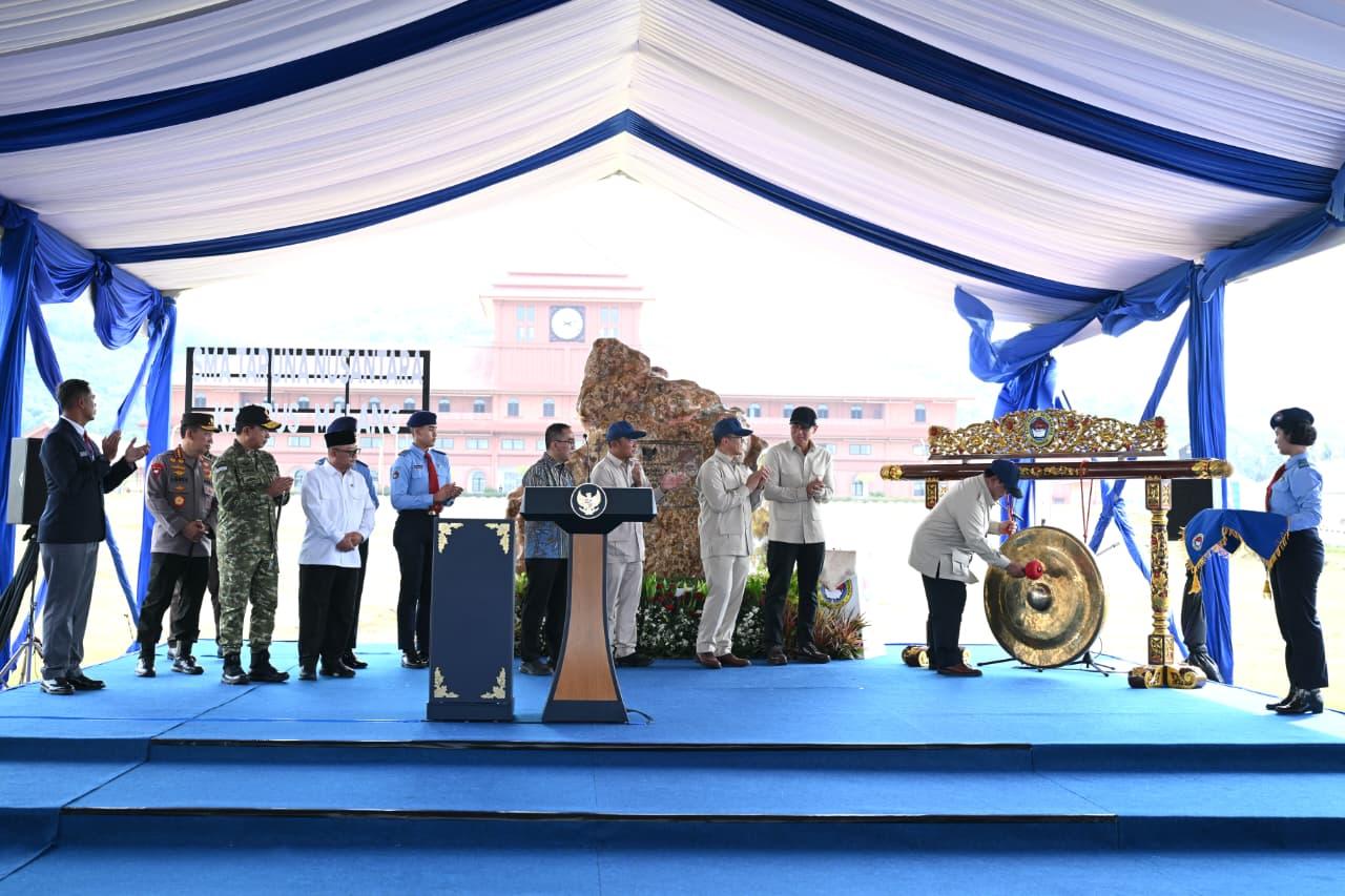 Kabar PAUD - Resmikan SMA Taruna Nusantara Malang, Presiden Tekankan Pentingnya Karakter dan Akhlak Bangsa Dibangun Sejak Anak Usia Dini 