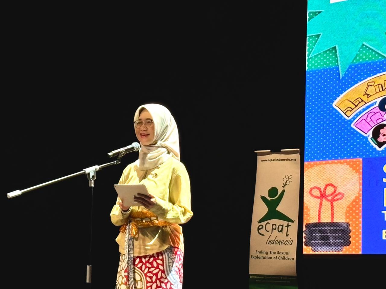 Kabar PAUD - Peringatan Safer Internet Day: Keluarga Benteng Terakhir Anak di Belantara Digital, Jadikan Bulan Ramadan Ramah Anak dan Gerakan 1 Jam Berkualitas Tanpa Internet 