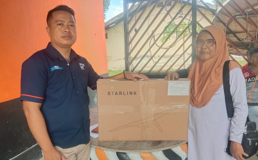 Kabar PAUD - Satuan PAUD di Seram Bagian Timur Menjemput Cahaya Pengetahuan Dengan  Papan Tulis Pintar, Laptop, dan Starlink 