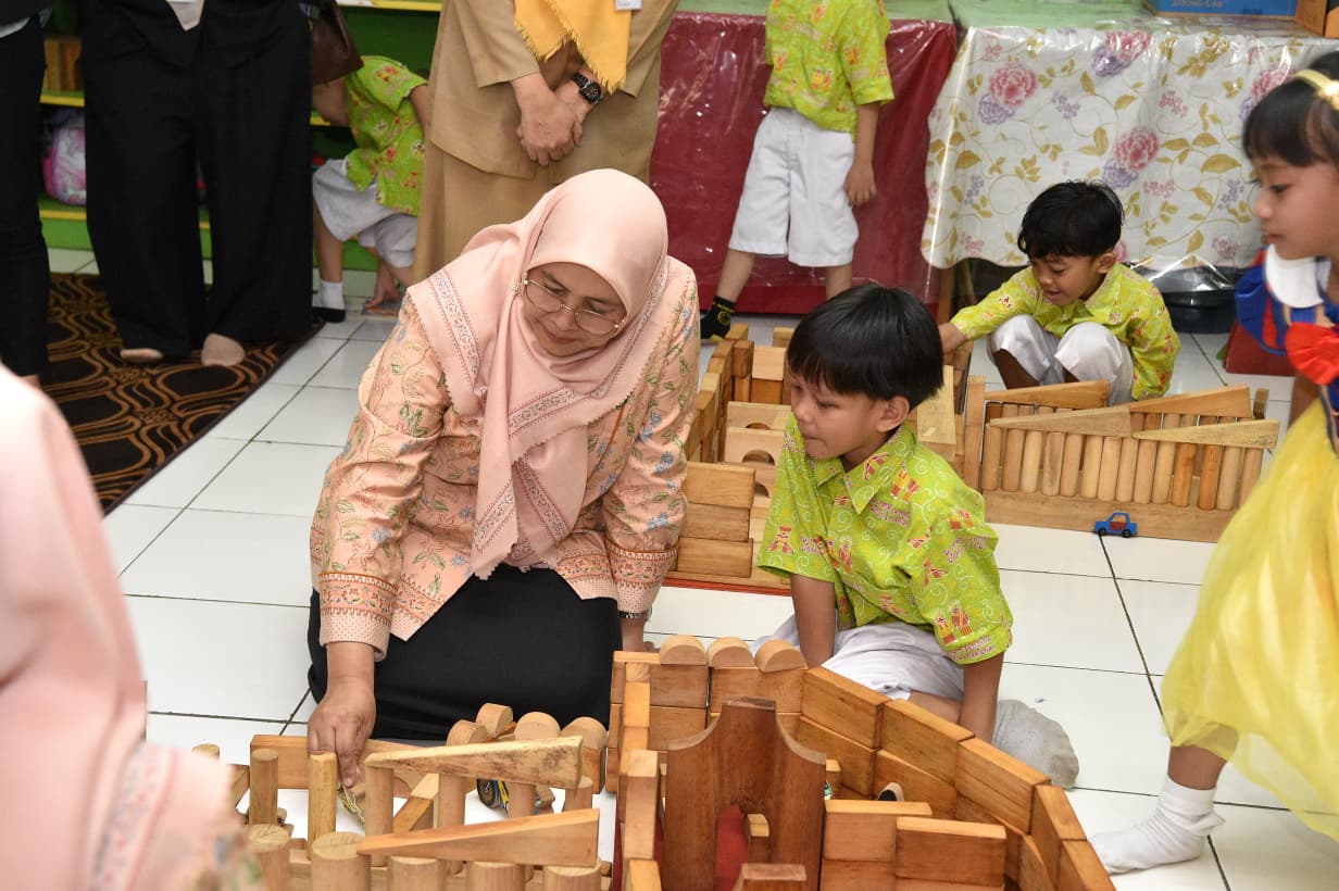 Kabar PAUD - Buku Saku 7KAIH dan Lagu "Kicau", Senjata Baru Guru PAUD Perkuat Karakter Anak Indonesia Sejak Usia  Dini