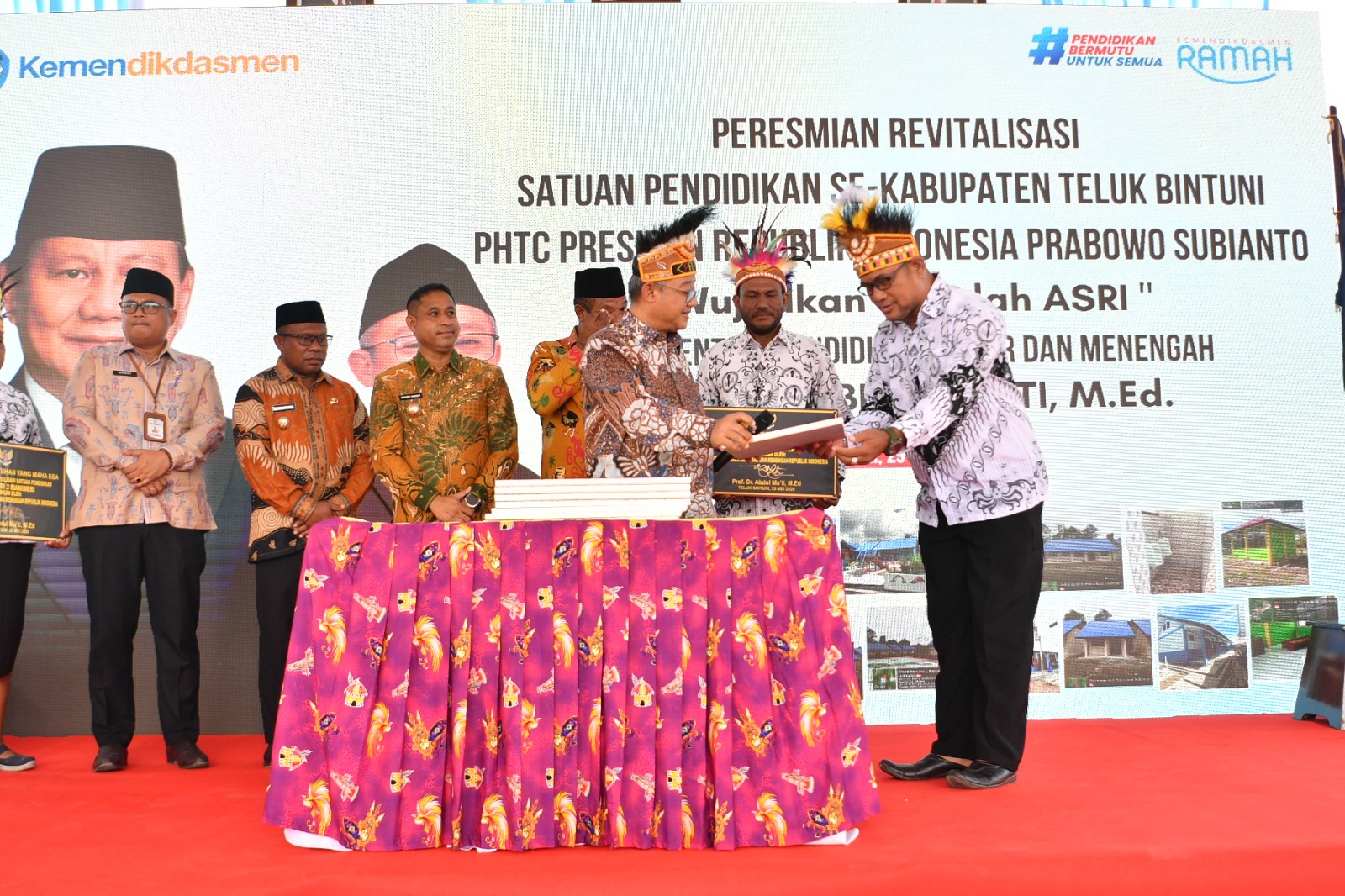 Kabar PAUD - Senyum Ceria di TK Negeri Pertiwi Barma Baru, Menjemput Fajar Baru Pendidikan Anak  Usia Dini di Teluk Bintuni, Papua Barat 