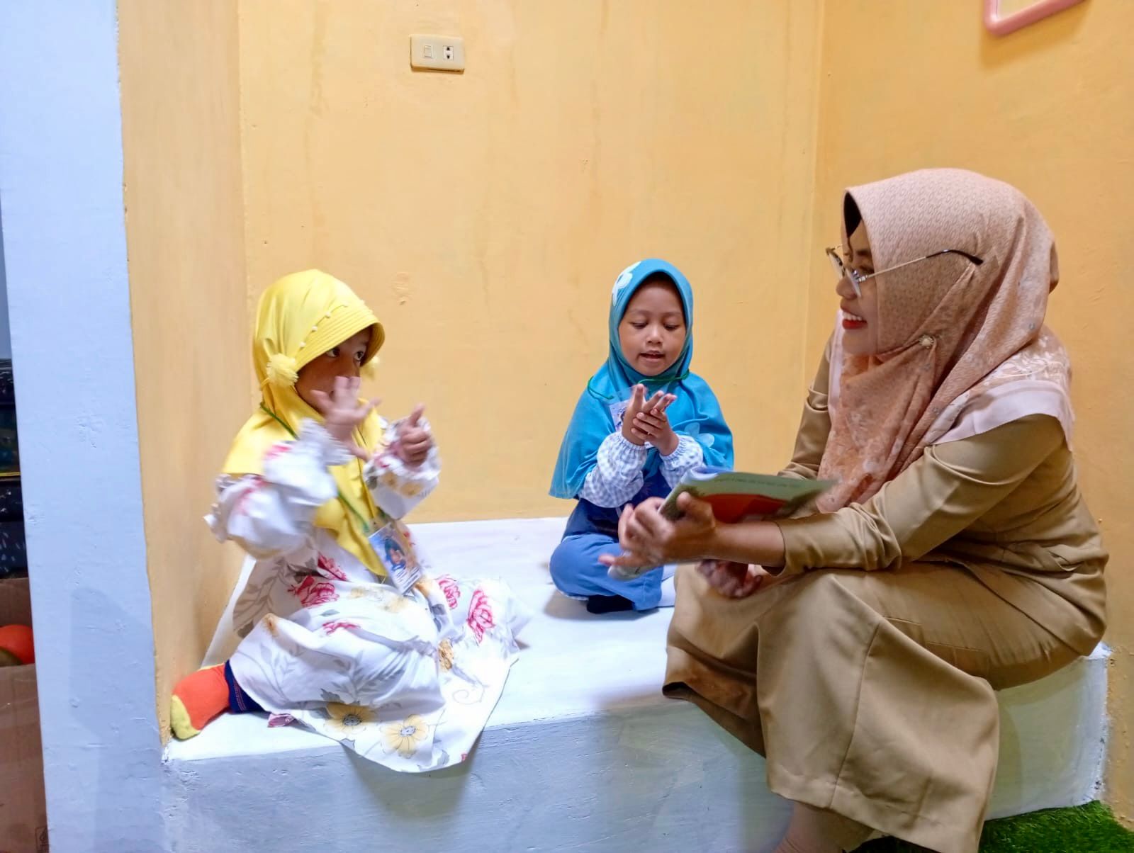 Kabar PAUD - Guru Wajib Miliki Sertifikasi Mengajar, Kemendikdasmen Akselerasi Sertifikasi Guru Tahap Dua, Sasar 60.896 Pendidik Jenjang PAUD Dikdas dan Dikmen 