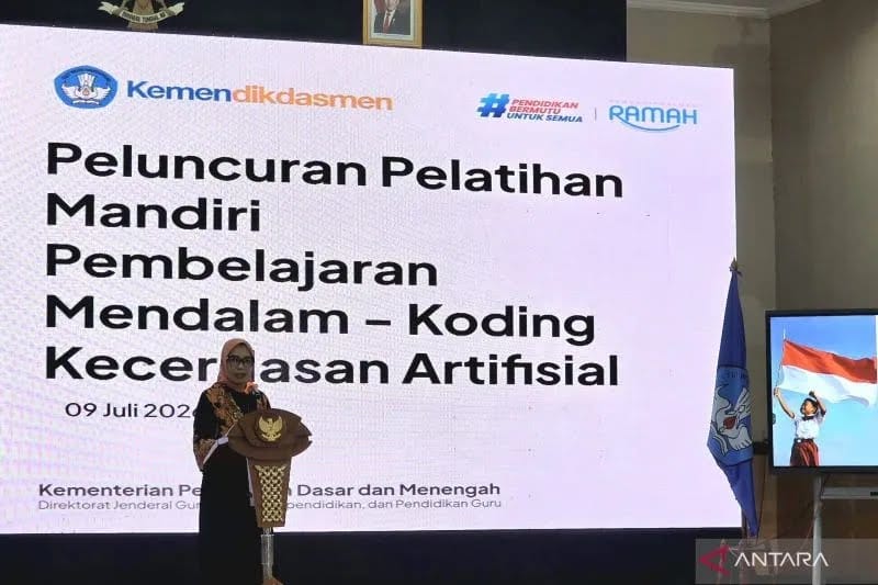 Kabar PAUD - Perluas Akses Kompetensi Digitalisasi Guru Secara Masif, 300.000 Guru di 140.000 Sekolah Dilatih Pembelajaran Mendalam, Koding dan AI