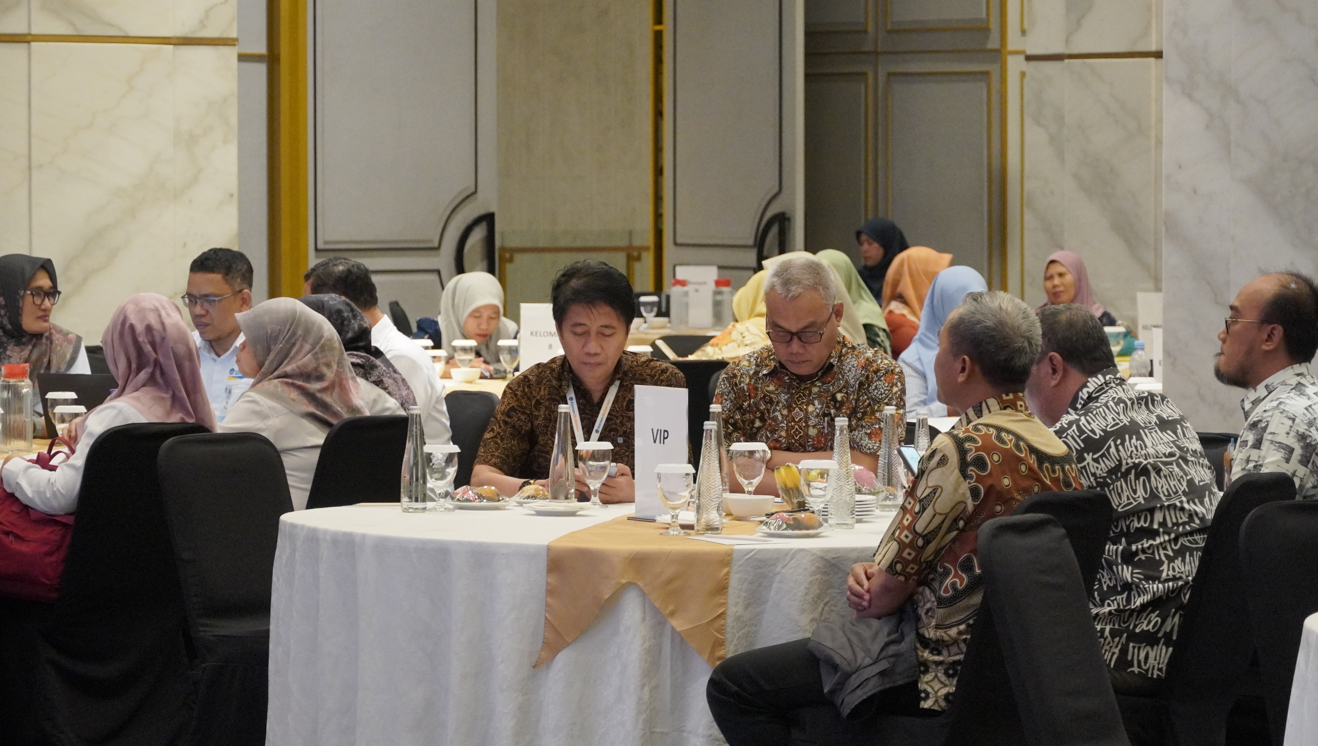 Kabar PAUD - 239 Kepala PAUD di Jatim Tandatangani PKS Revitalisasi Angkatan 33, Pemerintah Tekankan Akuntabilitas dan Penyimpanan Dokumen Pembangunan Selama 10 Tahun