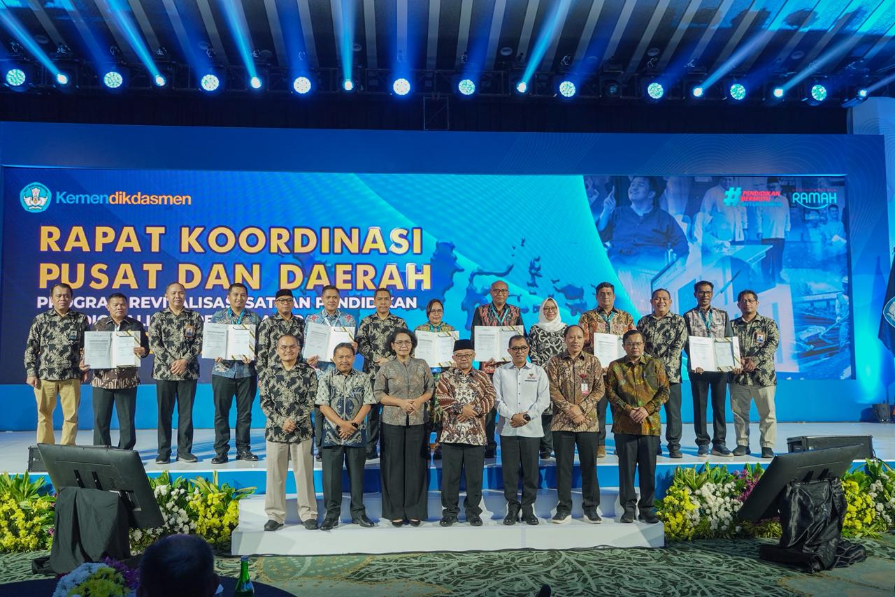 Wujudkan Asta Cita Presiden Prabowo, Kemendikdasmen Genjot Revitalisasi dan Digitalisasi Sekolah, Targetkan 51 Ribu Sekolah Diperbaiki Hingga Akhir 2026
