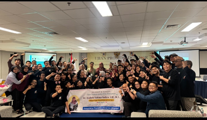Ketika Ilmu Menjadi Pelita di Tengah Tugas Negara: Kasubdit Sarpras Syahda Sukma Indira Raih Gelar Doktor Riset Manajemen dengan Predikat Summa Cumlaude