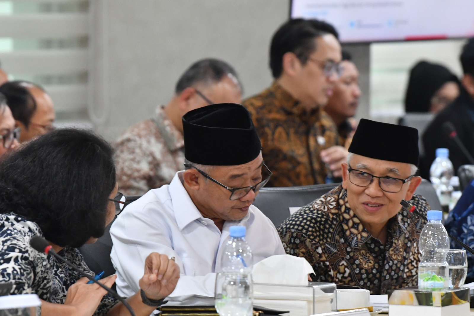 Kabar PAUD - Penataan Tata Kelola Guru Nasional, 936.316 Guru PPPK Disiapkan Jadi PNS, Pemerintah Buka Rekrutmen 464.856 Guru Baru